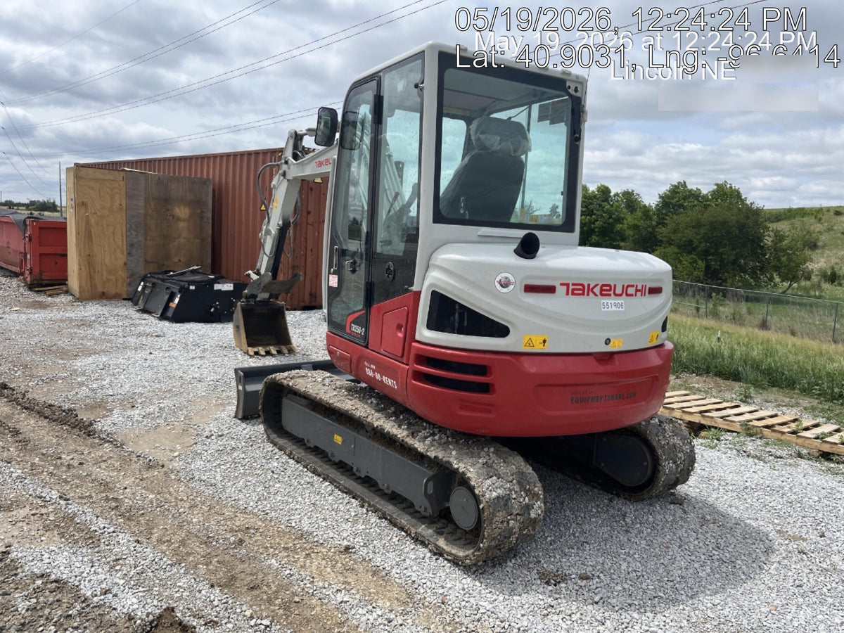 2025 TAKEUCHI TB250-2CR
