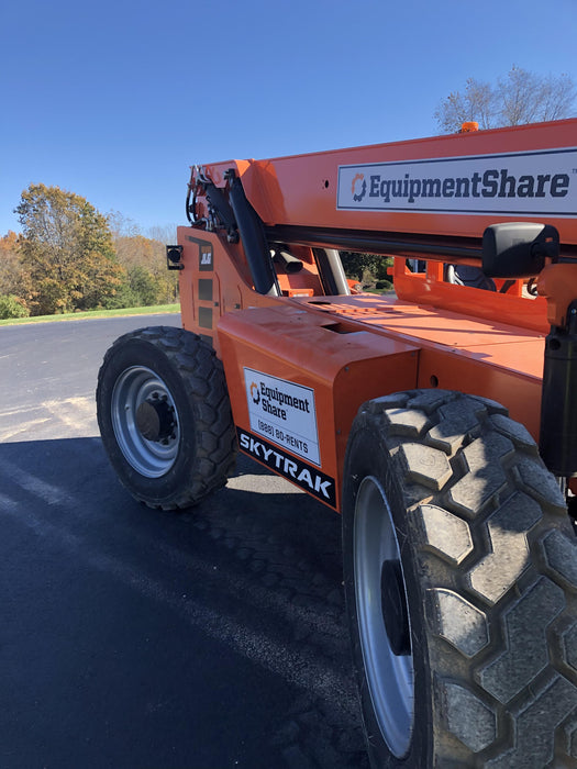 2021 SKYTRAK 10054