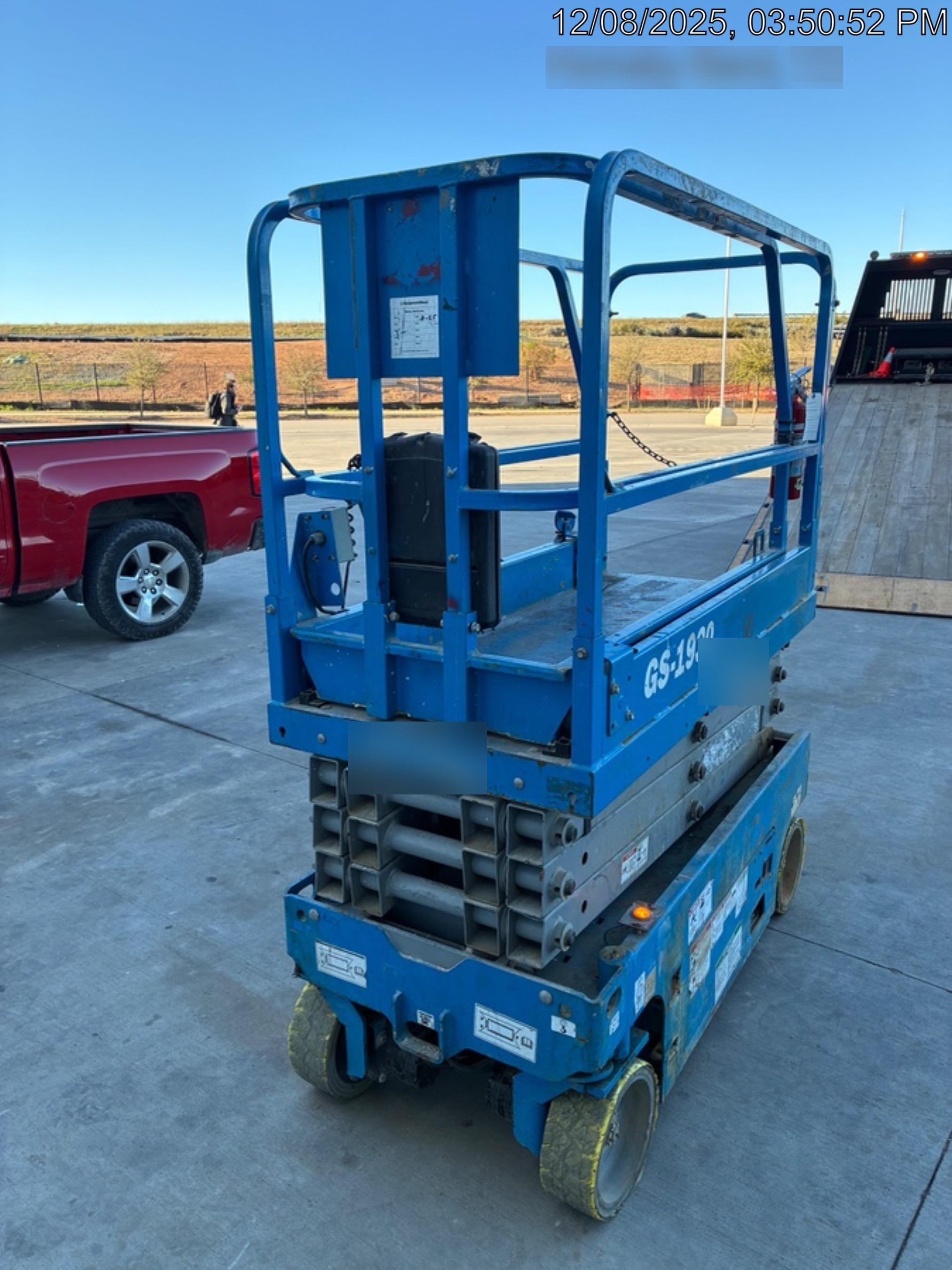 2019 Genie GS-1930 Fixed rails with chain Entry