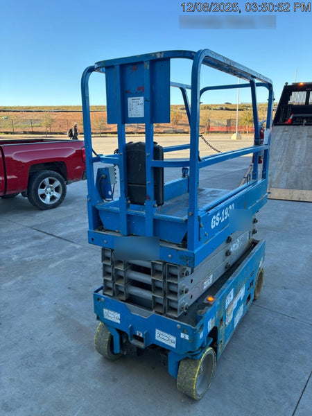 2019 Genie GS-1930 Fixed rails with chain Entry