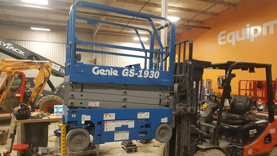 2018 Genie GS-1930 Genie GS-1930 w/Fixed Rail, Chain Entry