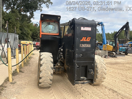 2021 JLG 1075