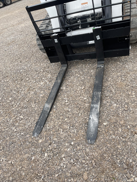 2023 ARROW MATERIAL HANDLING 48" Pallet Forks - Arrow