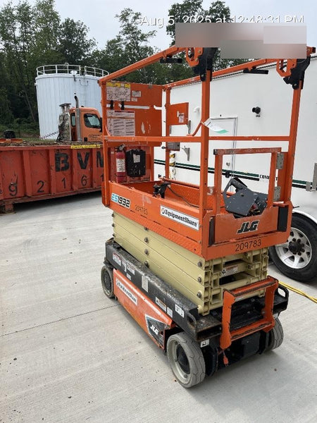 2022 JLG ES1932