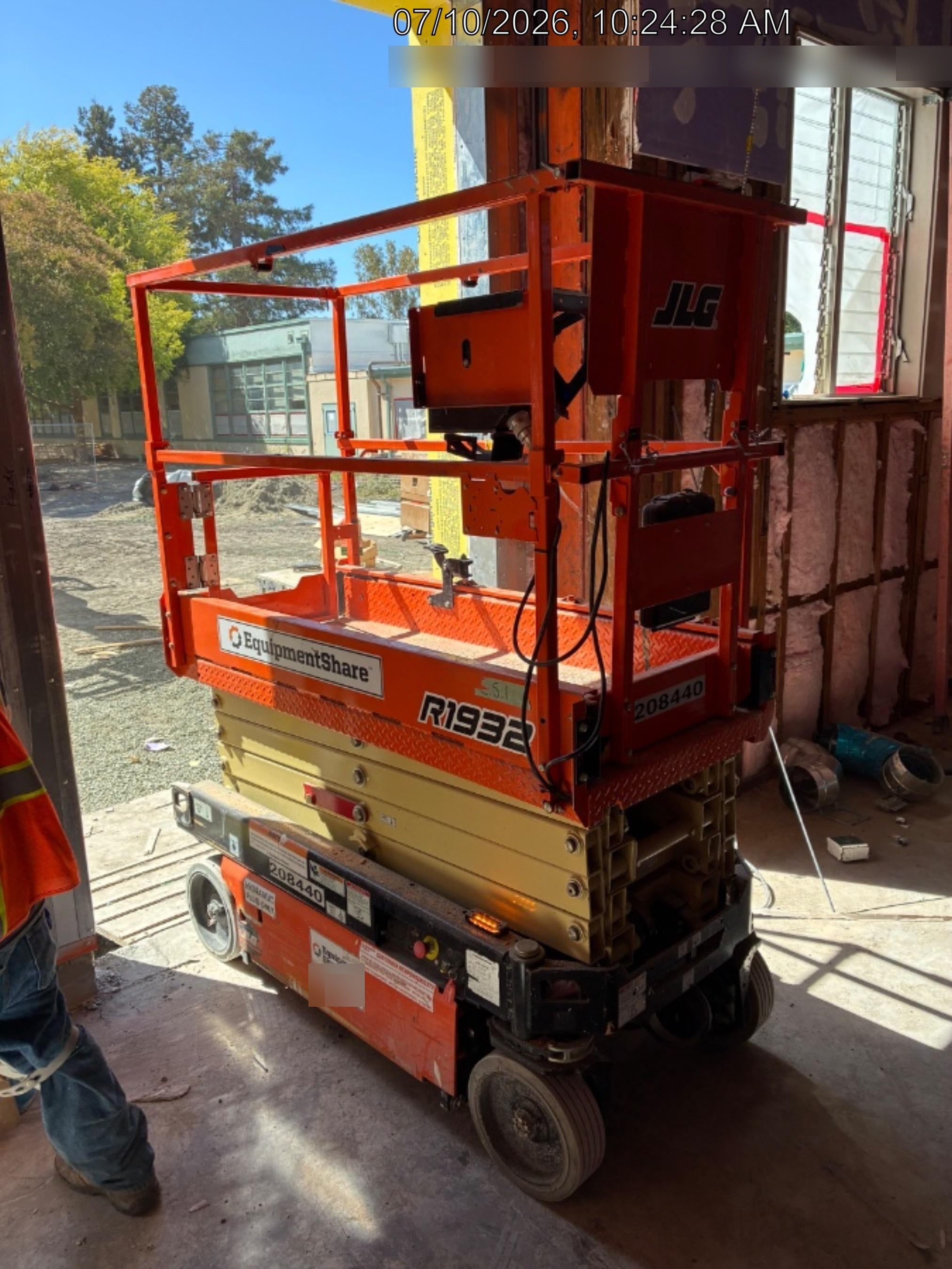 2022 JLG R1932