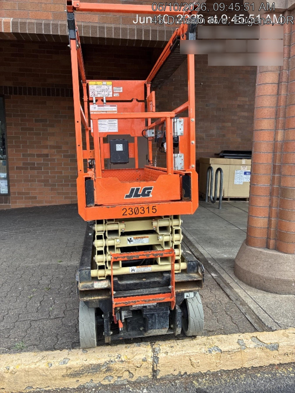 2022 JLG ES1932