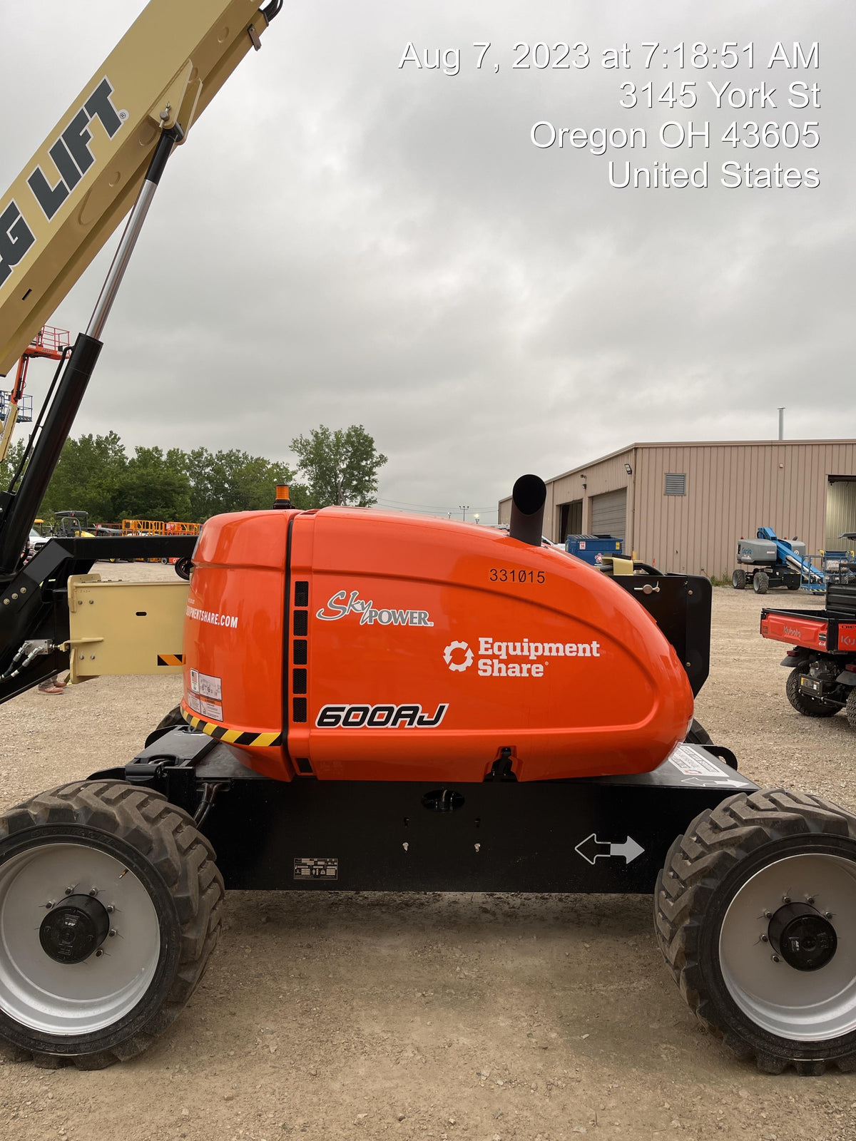 2023 JLG 600AJ