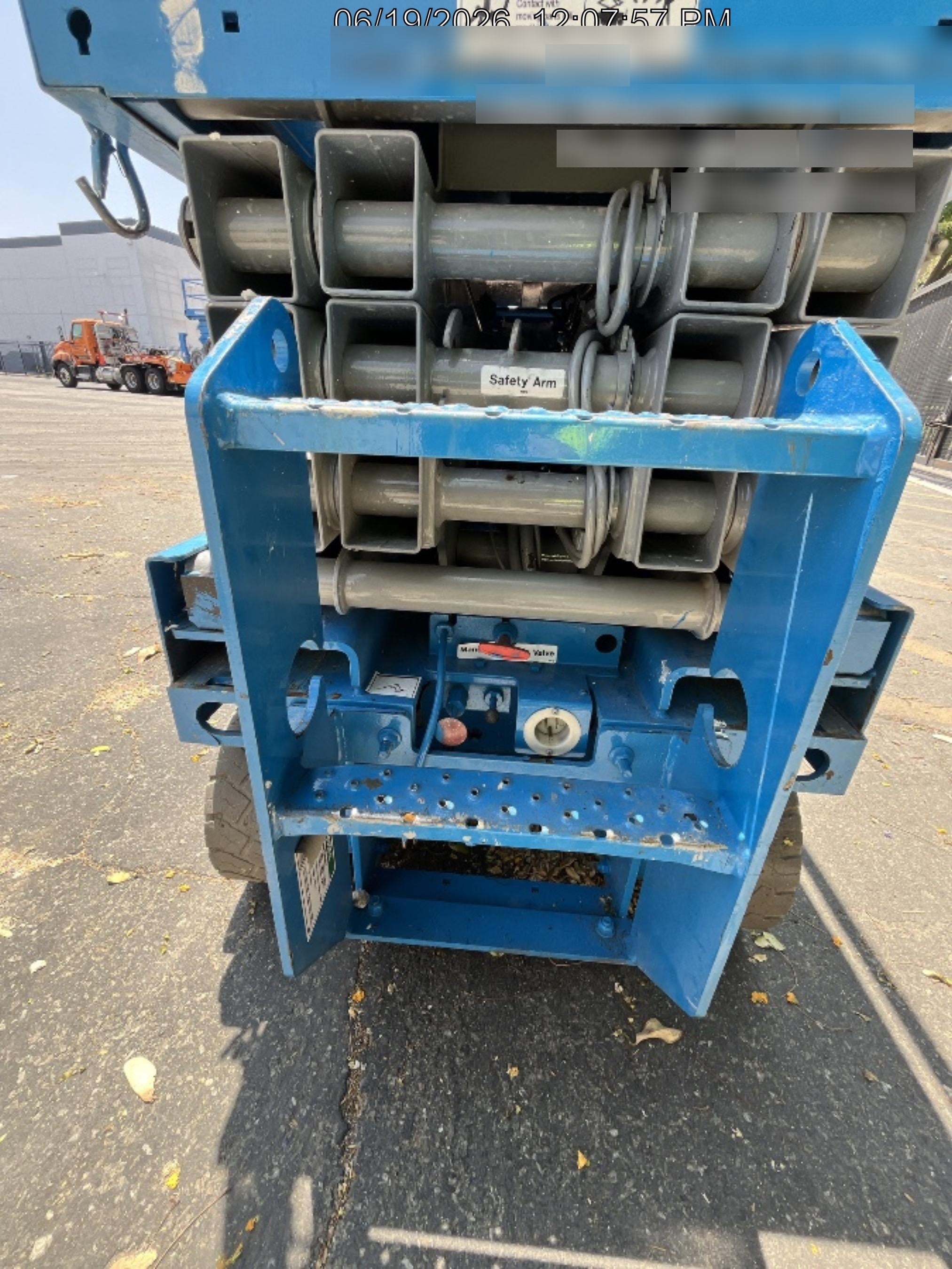 2019 Genie GS-1930 Fixed rails with chain Entry