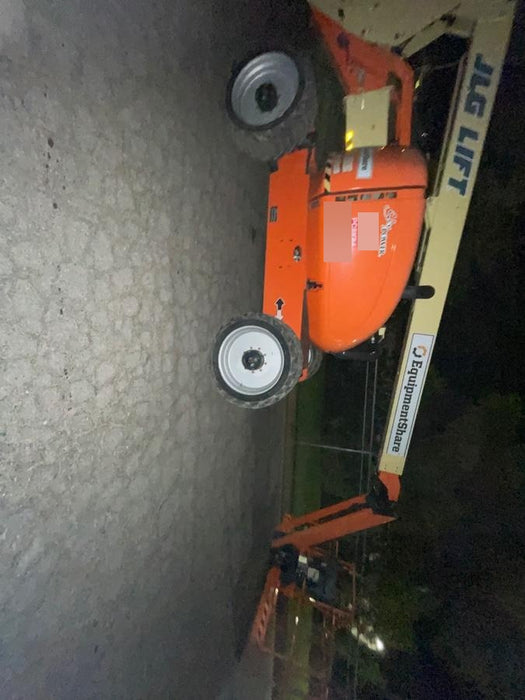 2021 JLG 600AJ