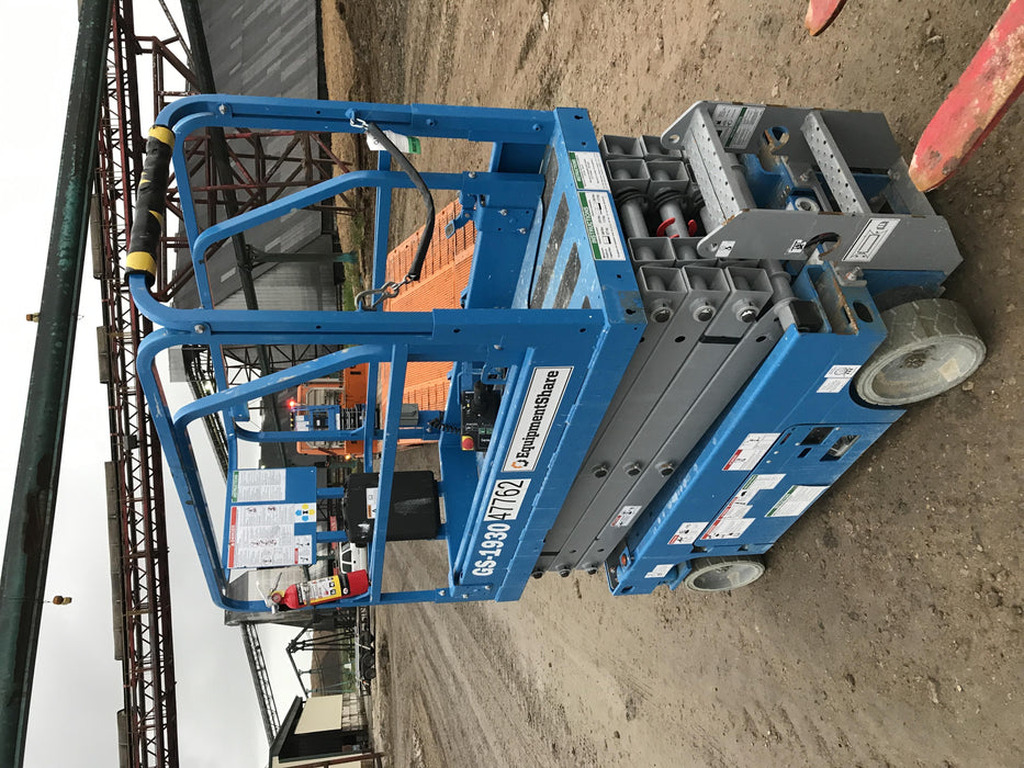 2019 Genie GS-1930 Fixed Rails with Chain Entry