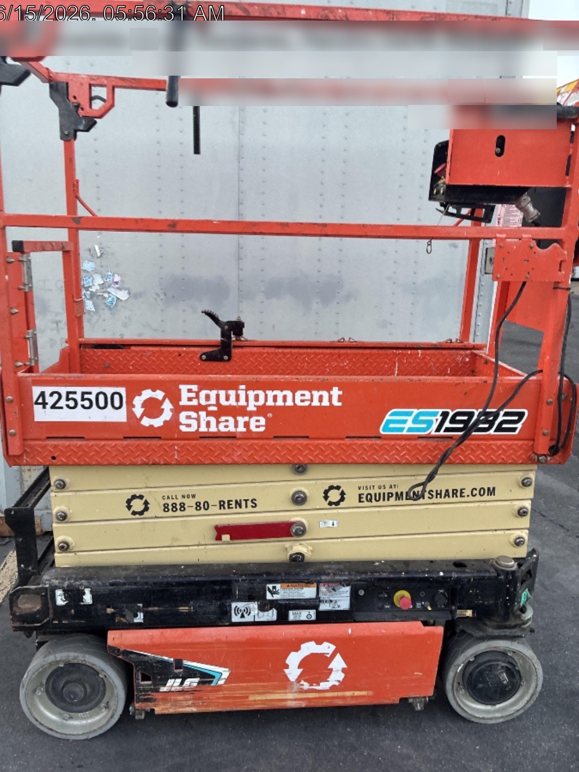 2024 JLG ES1932