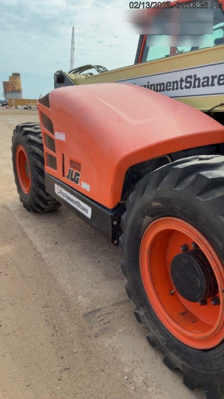 2021 JLG 1732