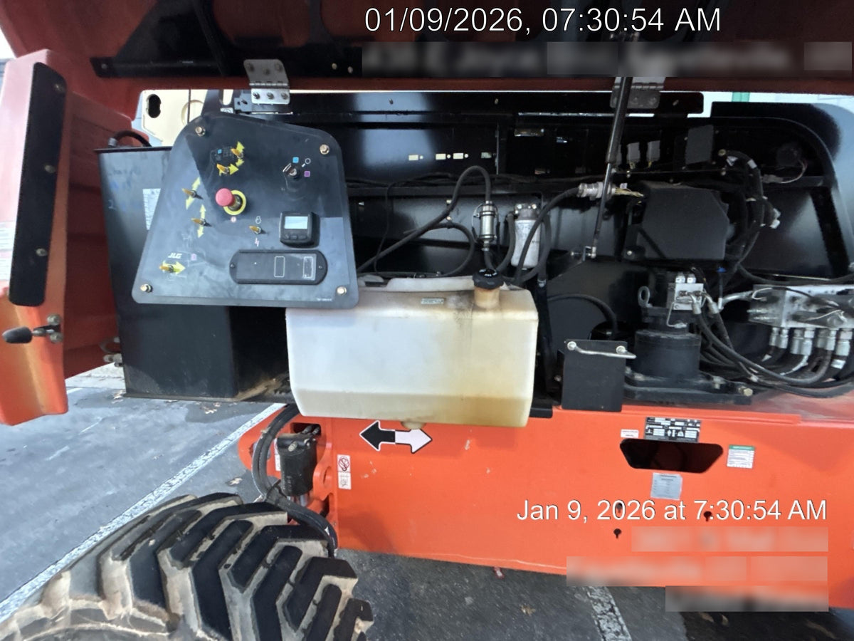 2022 JLG 600S