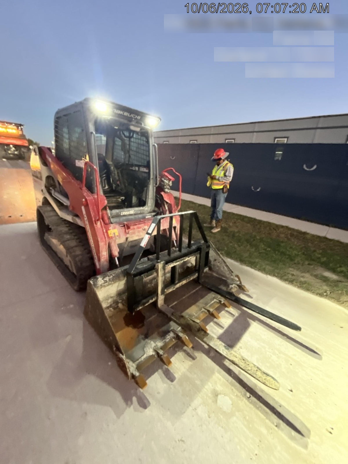 2024 TAKEUCHI TL8R2-CR