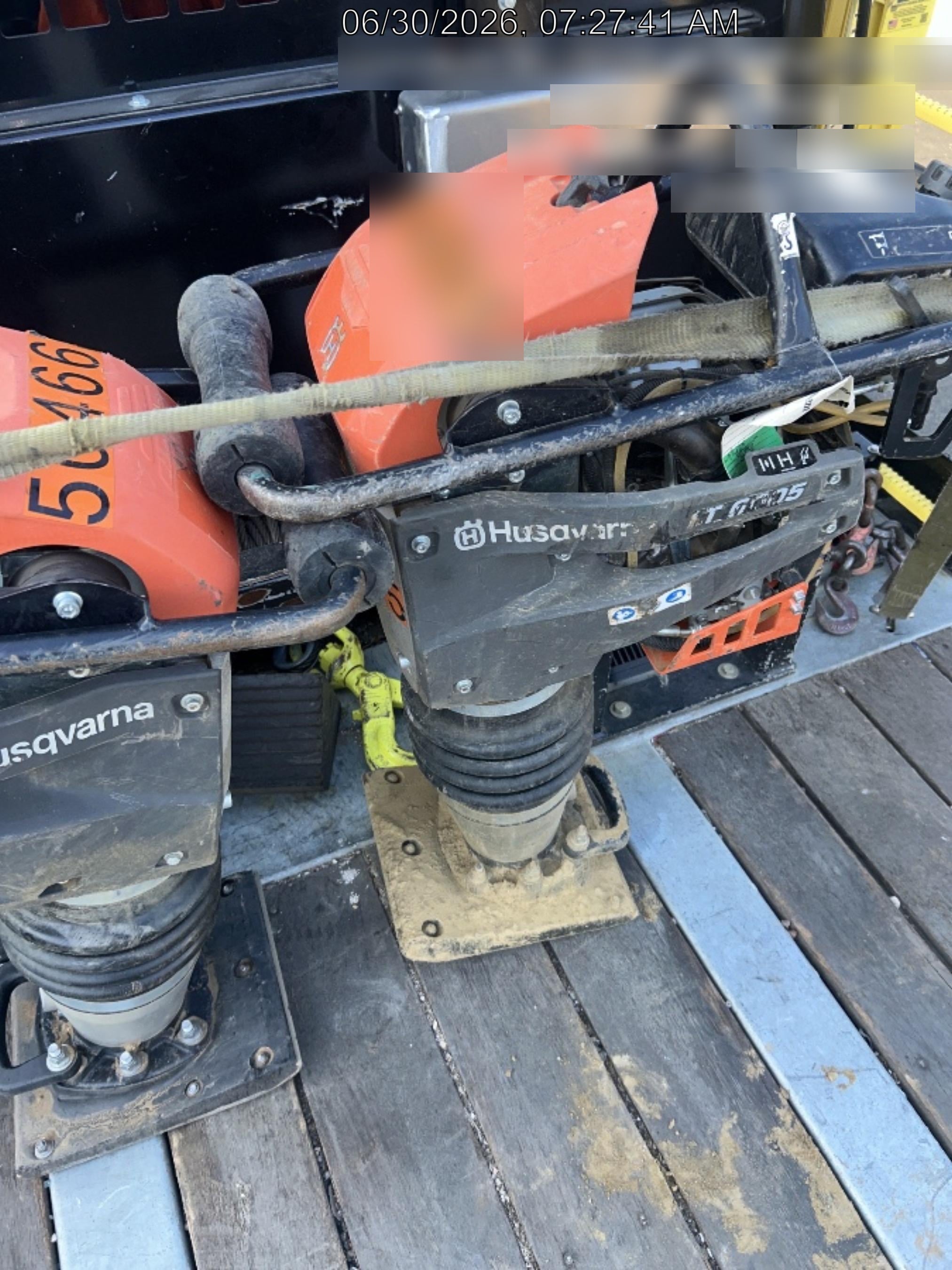 2025 HUSQVARNA LT6005