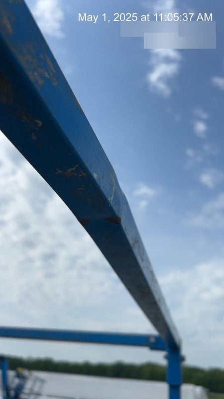 2019 Genie GS-2632 Folding rails with half height swing gate