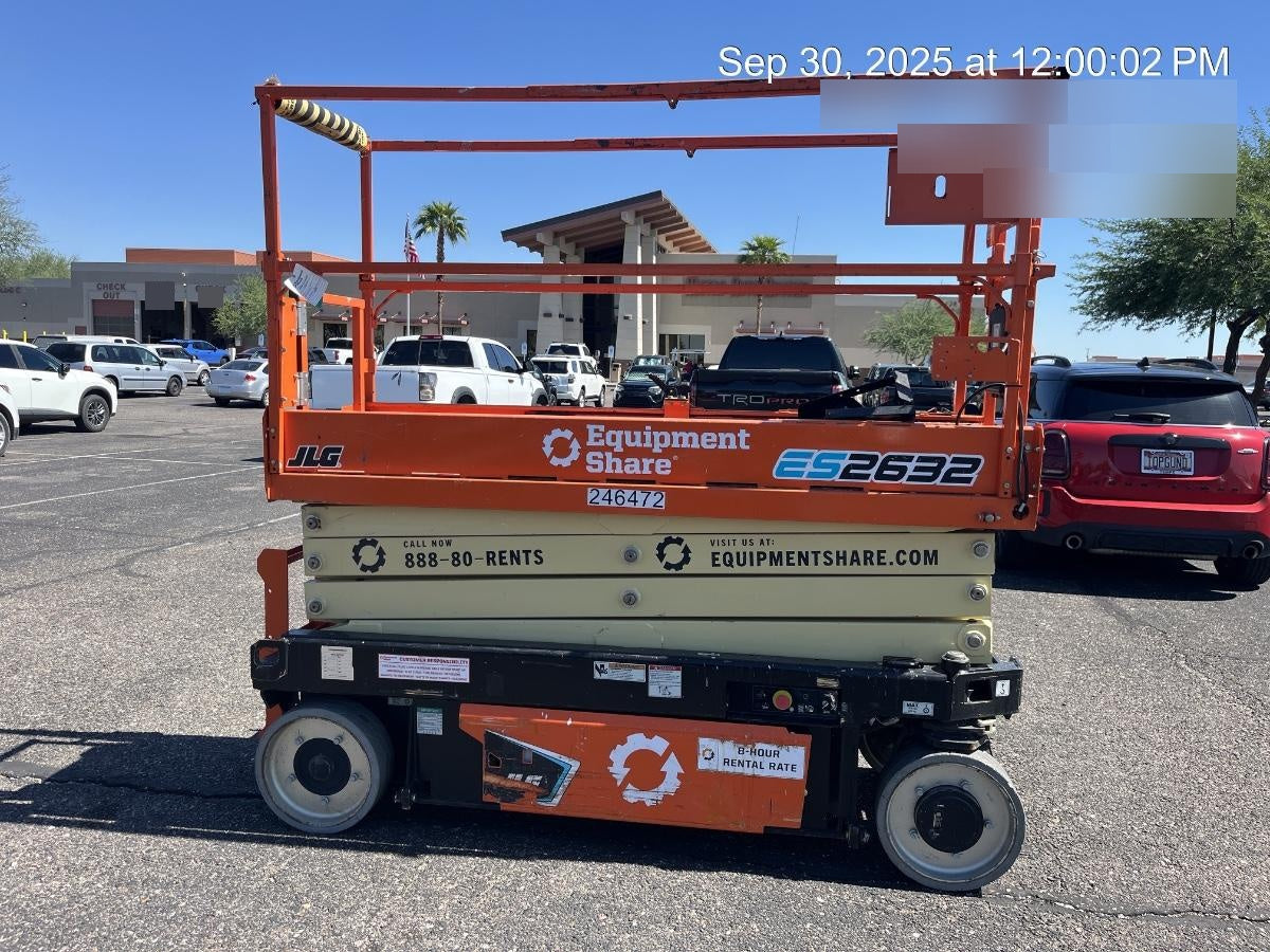 2022 JLG ES2632