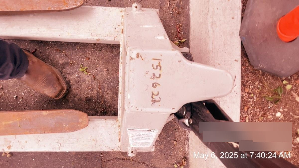 2021 HAUL MASTER Manual Pallet Jack 4,000 lbs