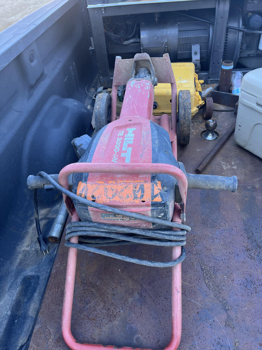 2020 HILTI TE 3000-AVR