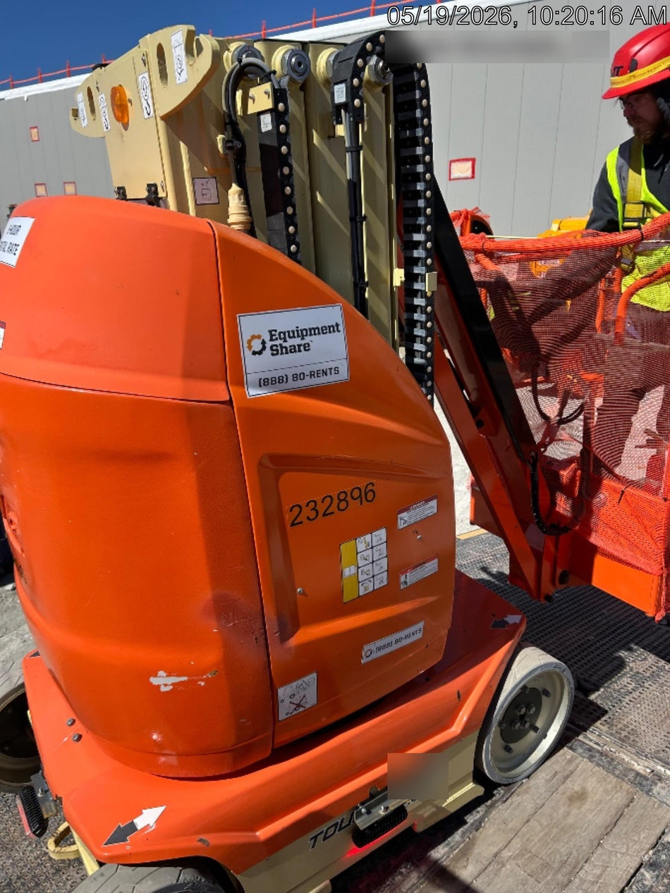 2022 JLG 26E