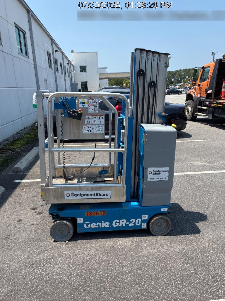 2021 GENIE GR-20