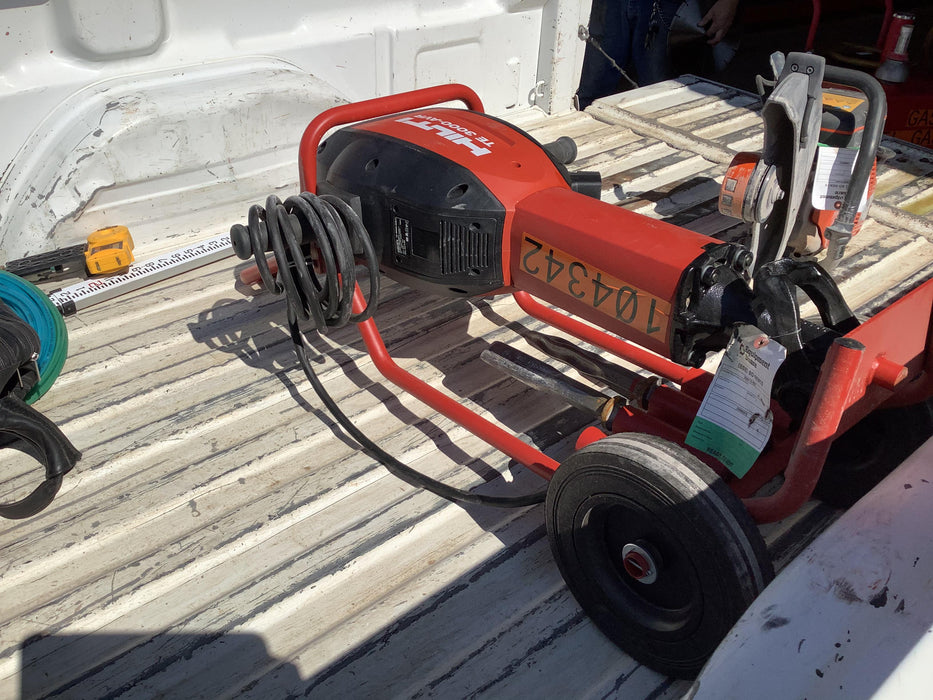 2020 HILTI TE 3000-AVR