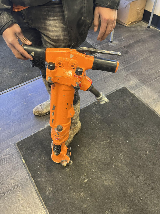 2023 MICHIGAN PNEUMATIC ES-TPB90-118-TRACKER