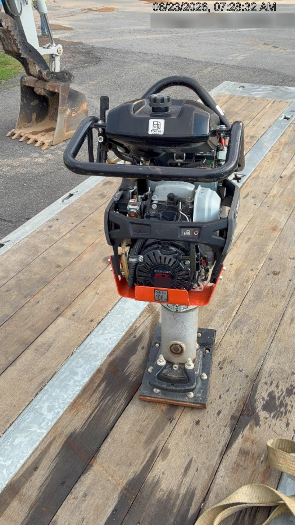 2025 HUSQVARNA LT5005