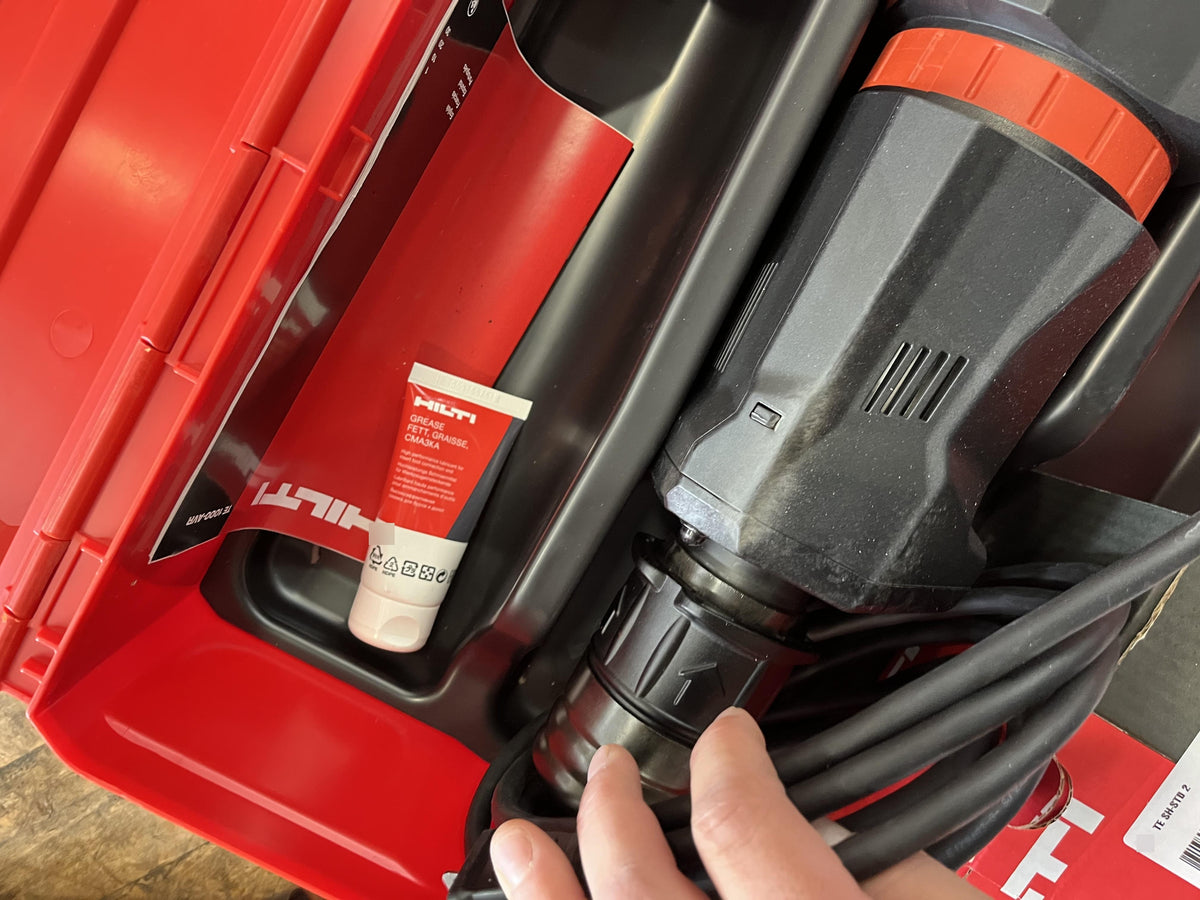 2023 HILTI TE 1000-AVR