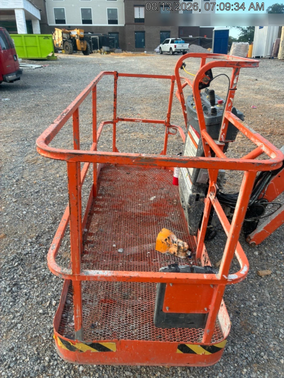 2019 JLG 660SJ