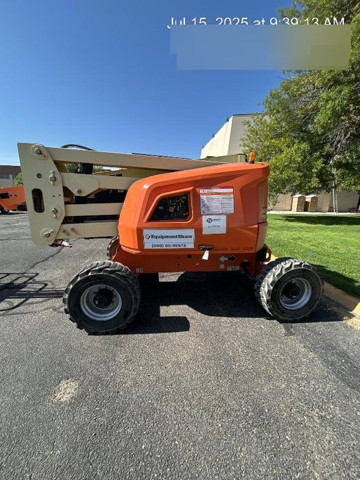 2019 JLG 450AJ