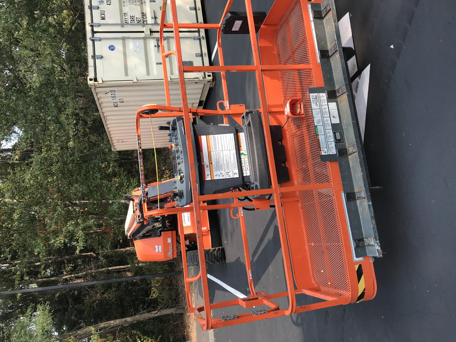 2020 JLG 660SJ