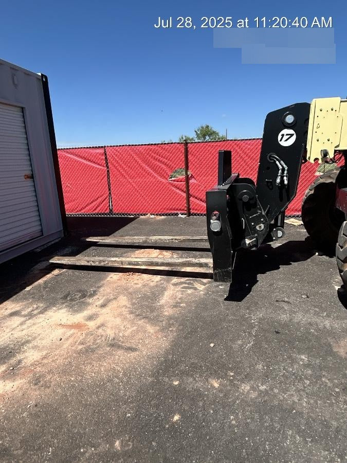 2022 JLG 1732