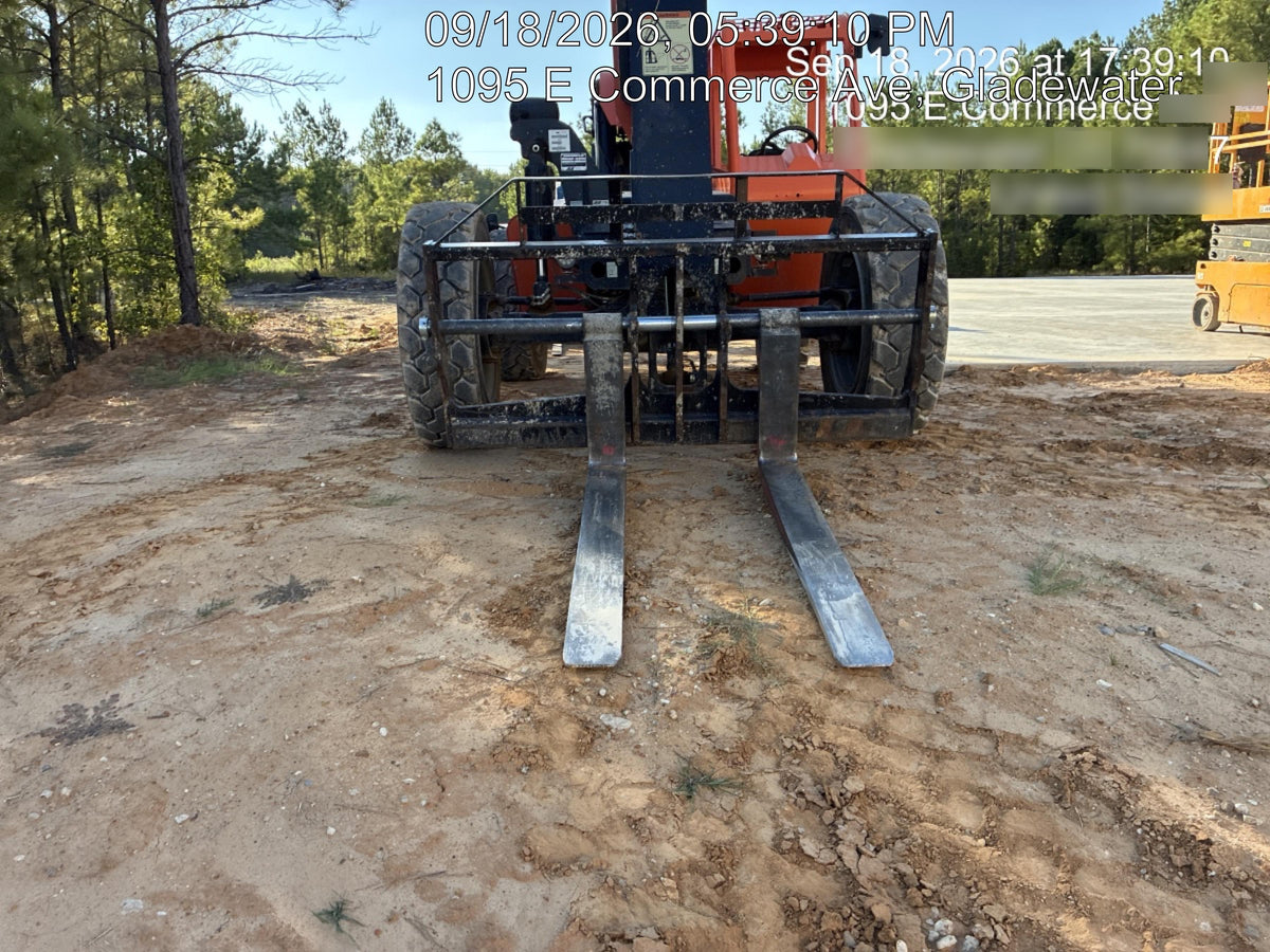 2023 SKYTRAK 8042