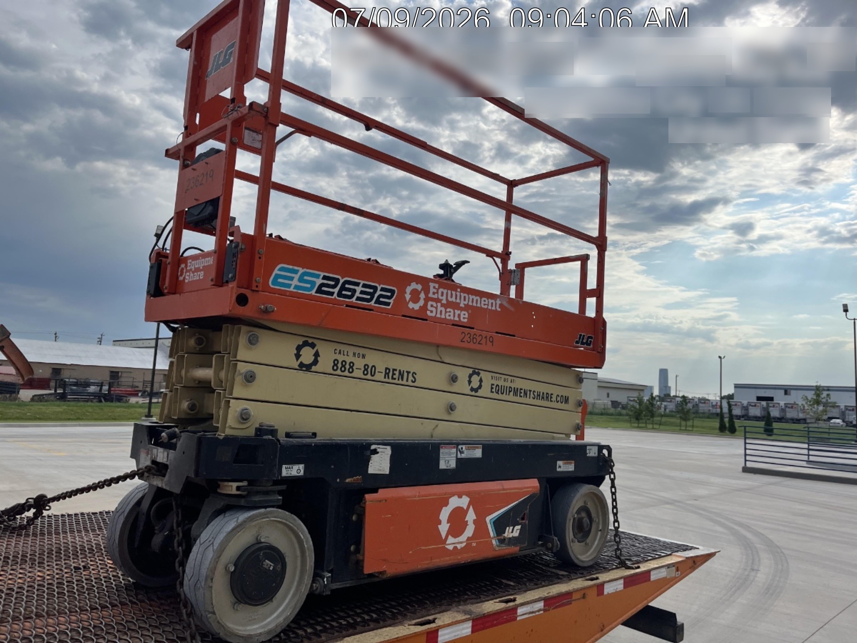2022 JLG ES2632