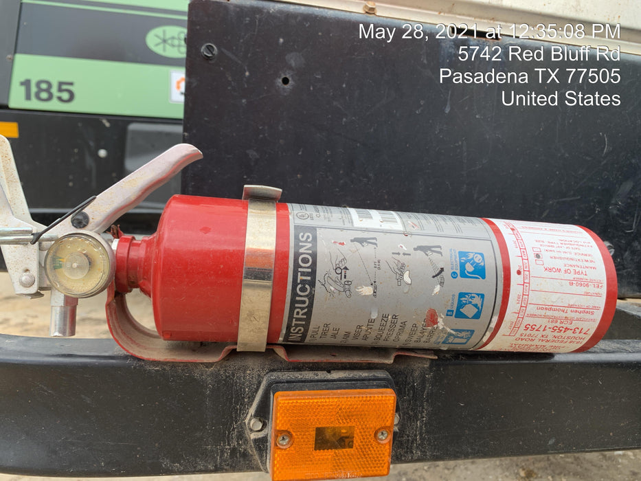 2019 Lincoln Electric Vantage 322 Lincoln Vantage 322 Welder w/Trailer, Light Kit, Cable Rack