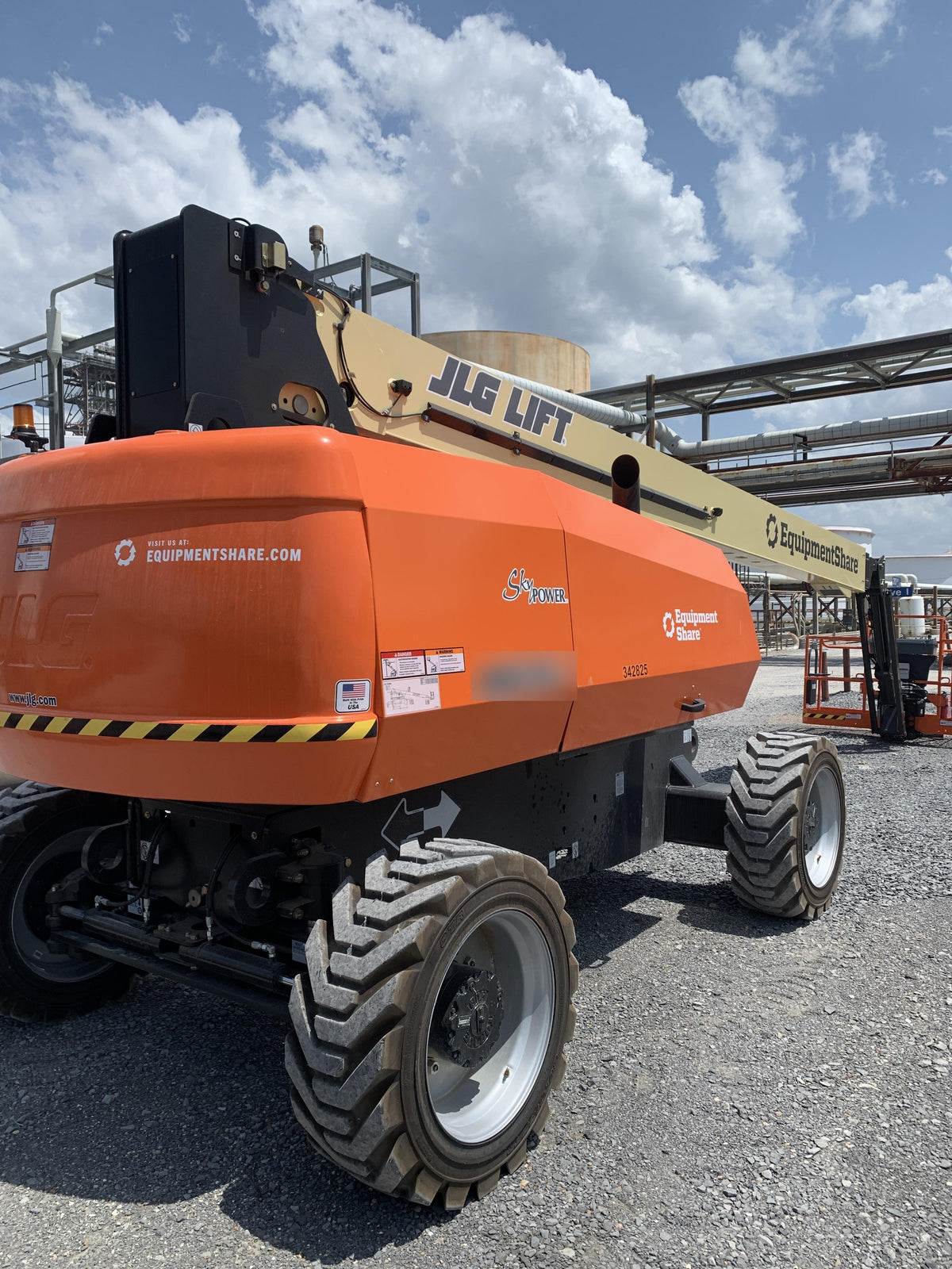 2023 JLG 860SJ