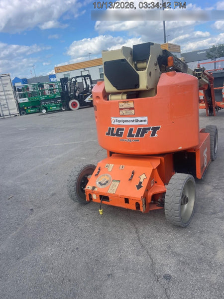 2019 JLG E400AJPN
