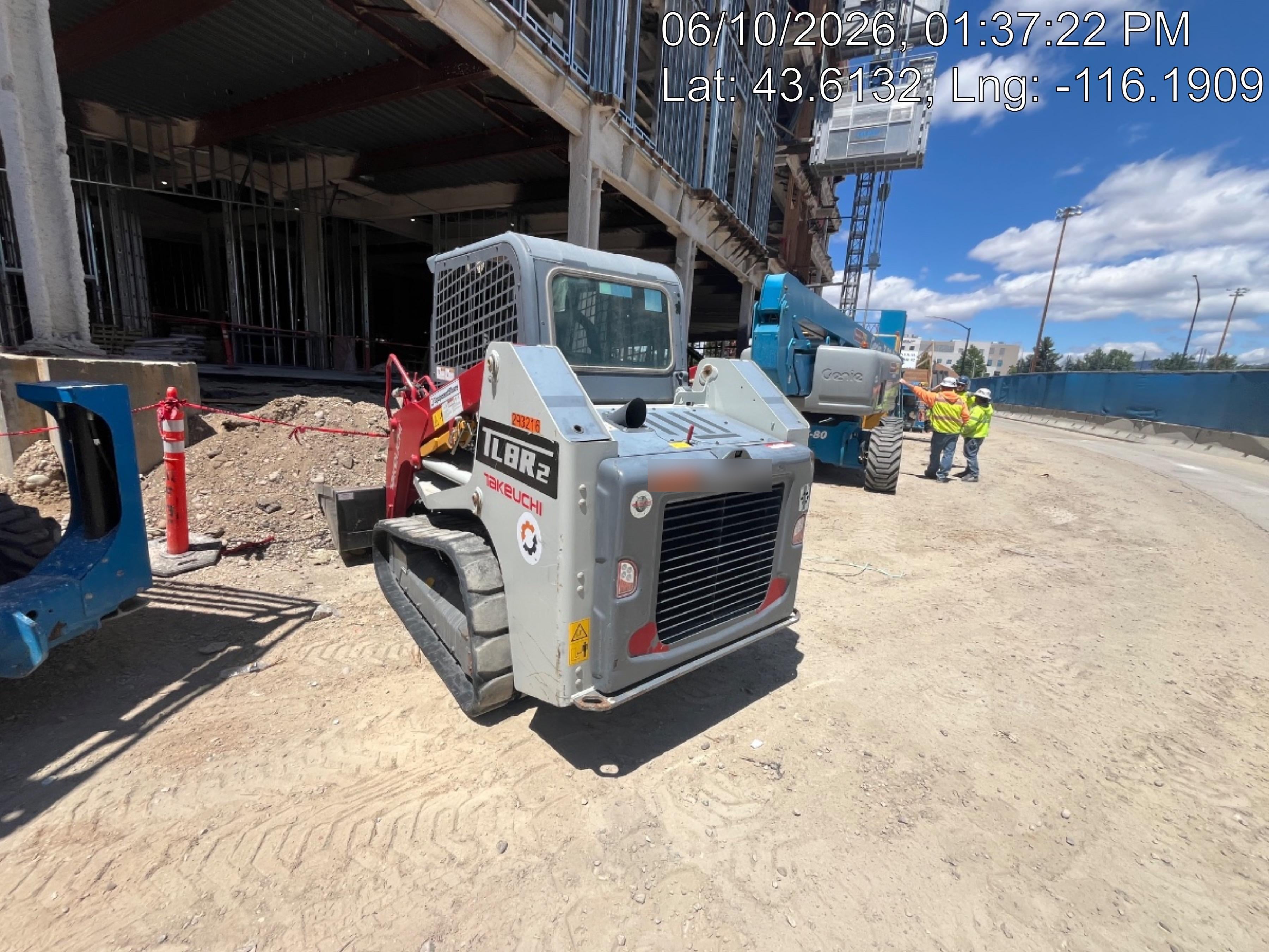 2023 TAKEUCHI TL8R2-R