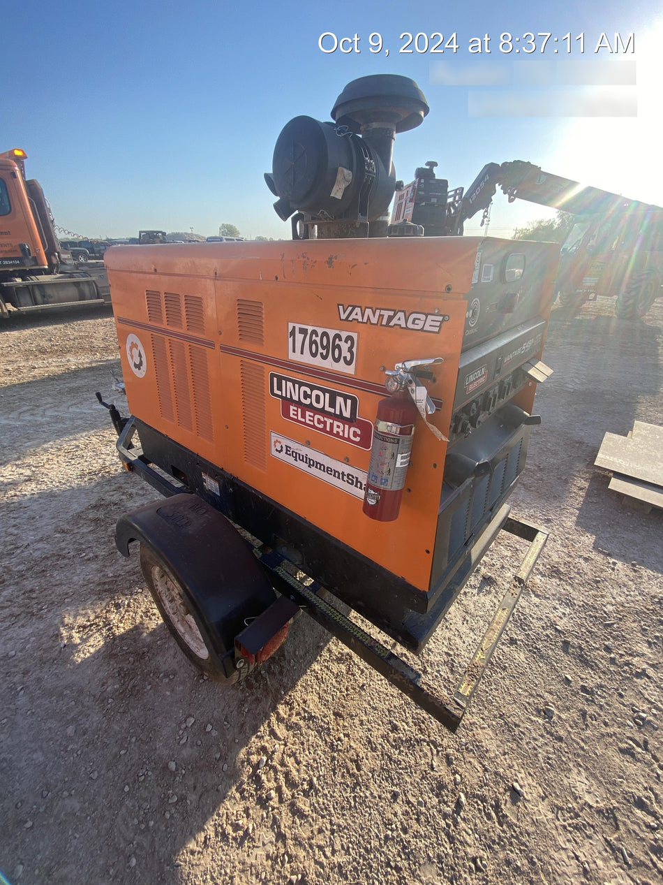 2021 Lincoln Electric Vantage 549X Ready Pak 3, ORANGE (includes trailer, cable rack, fender light kit)