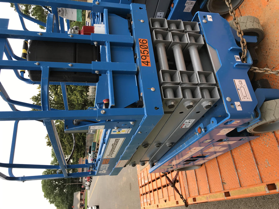 2019 Genie GS-1930 Fixed Rails with Chain Entry