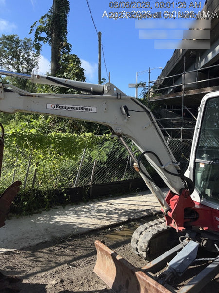2021 TAKEUCHI TB235-2CR