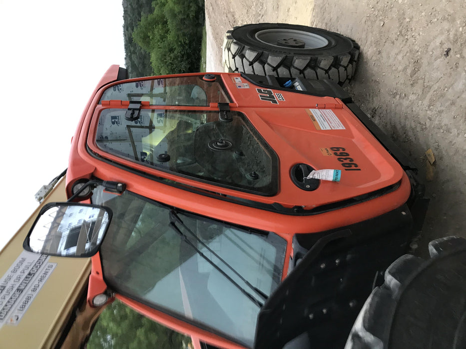 2019 JLG 1255 JLG 1255 T4F w/Full Cab, HVAC, Solid Tires, Work Lights/Beacon, 60" Carriage/Forks