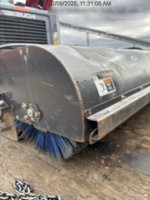 2021 PALADIN Sweepster SB72