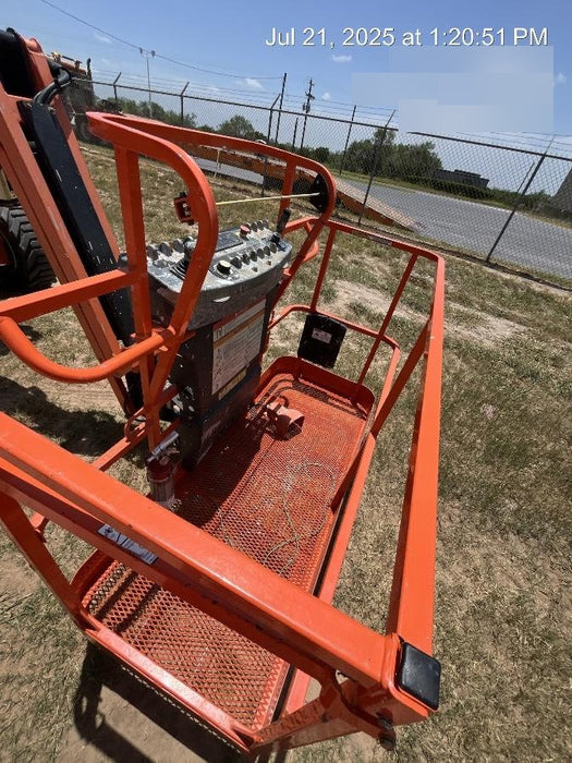2019 JLG 450AJ