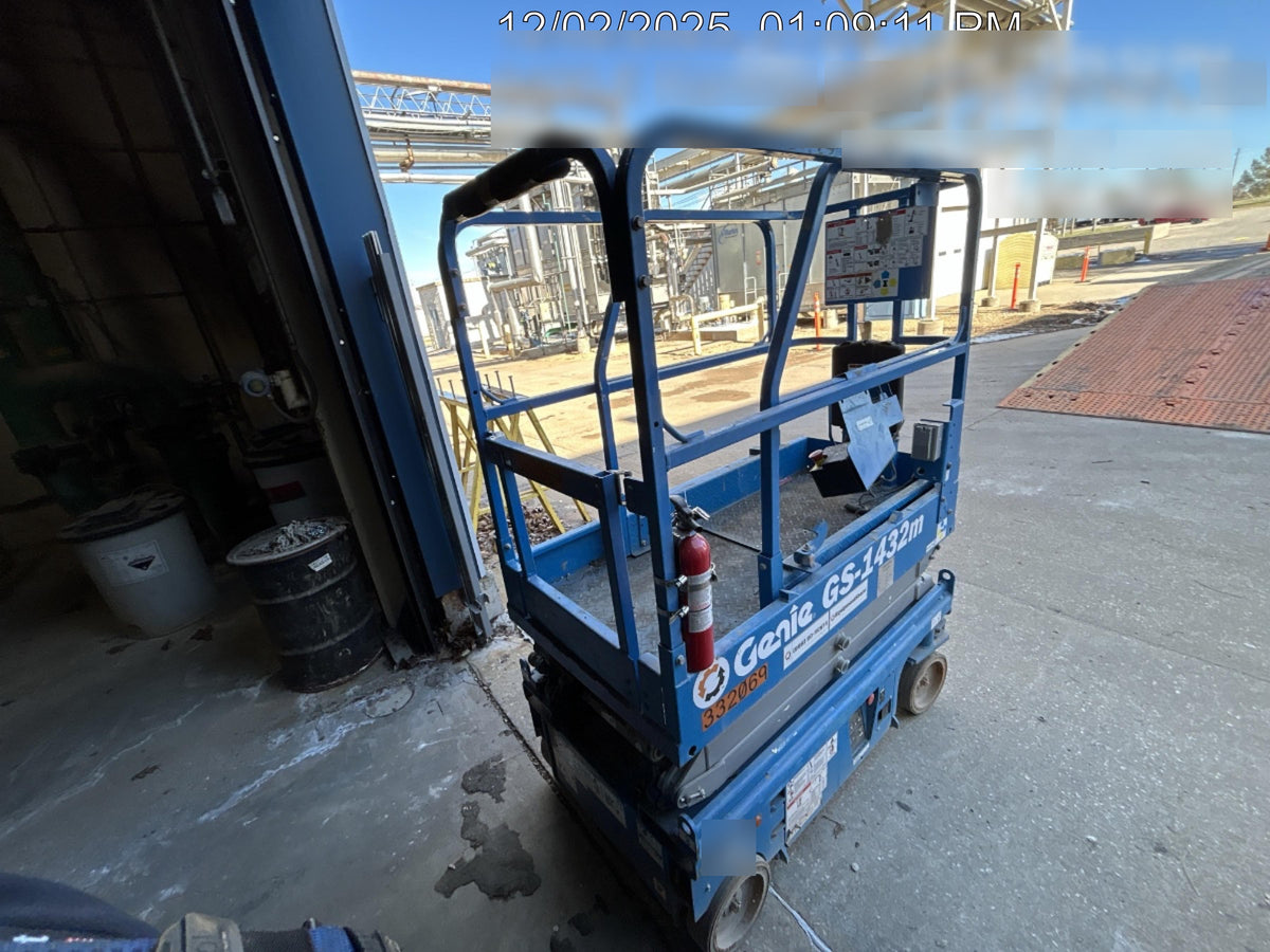 2023 GENIE GS-1432