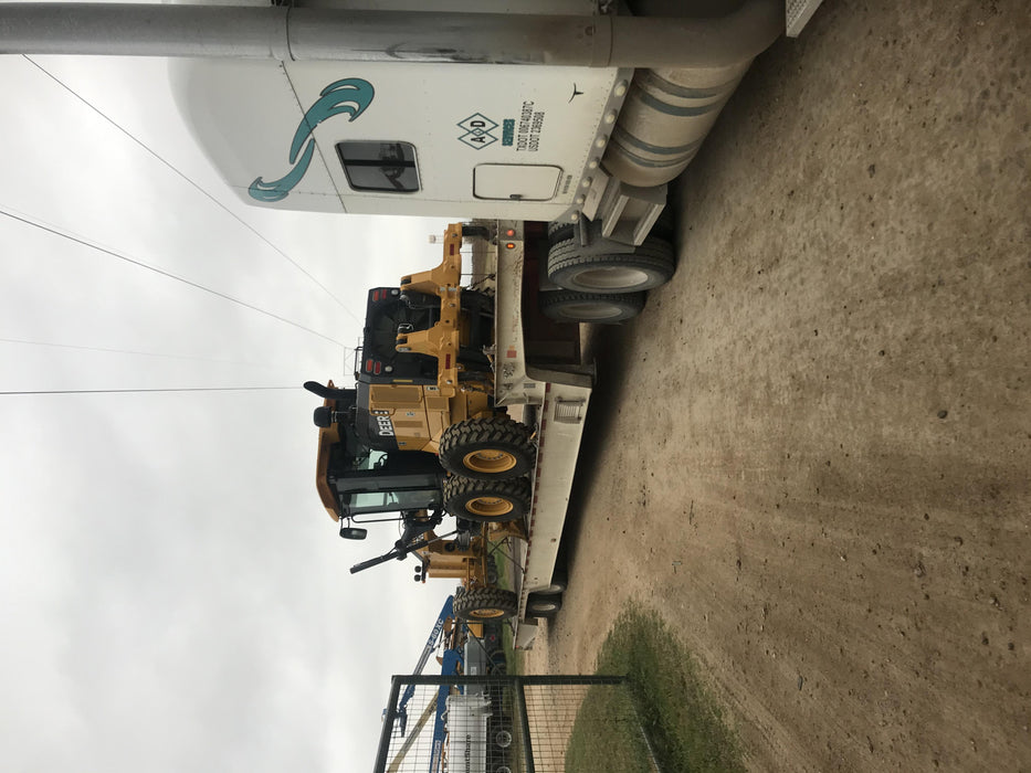 2019 JOHN DEERE 672G