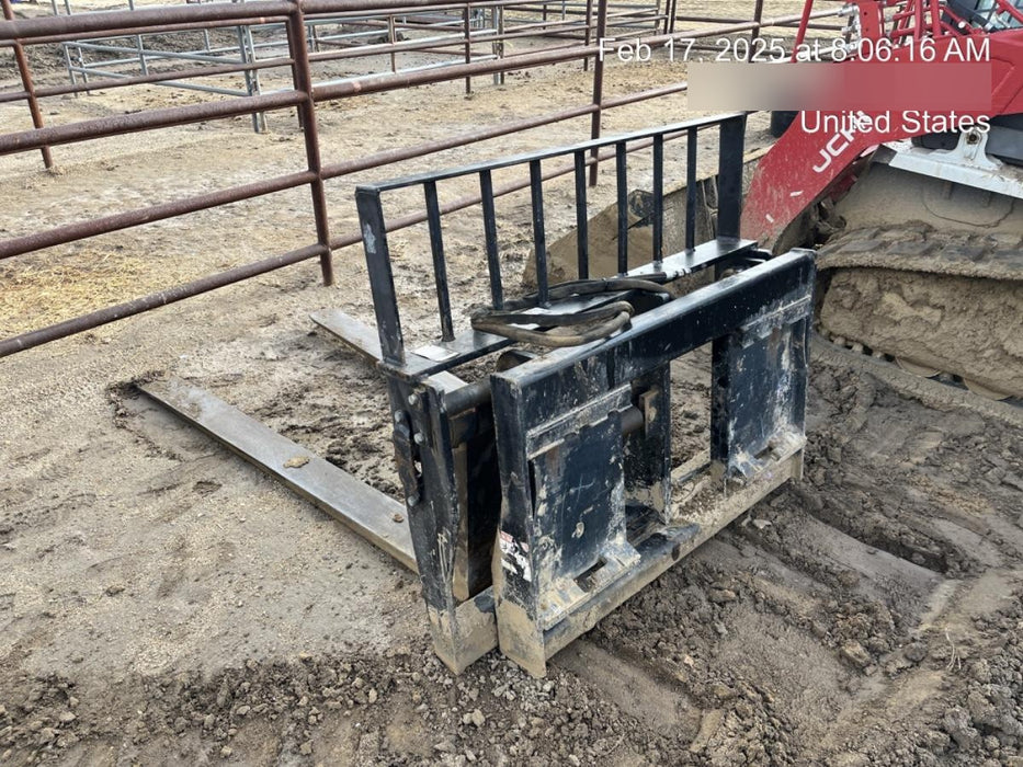 2021 PALADIN 48" Pallet Forks - Paladin