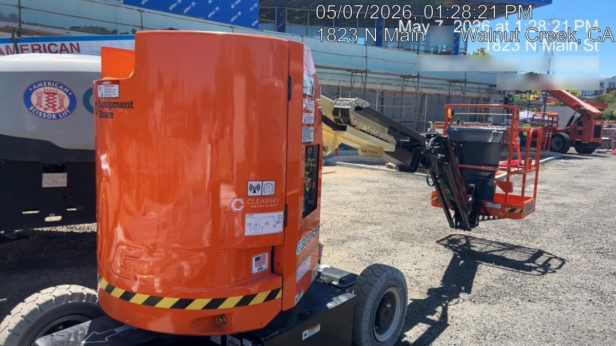 2025 JLG E300AJP