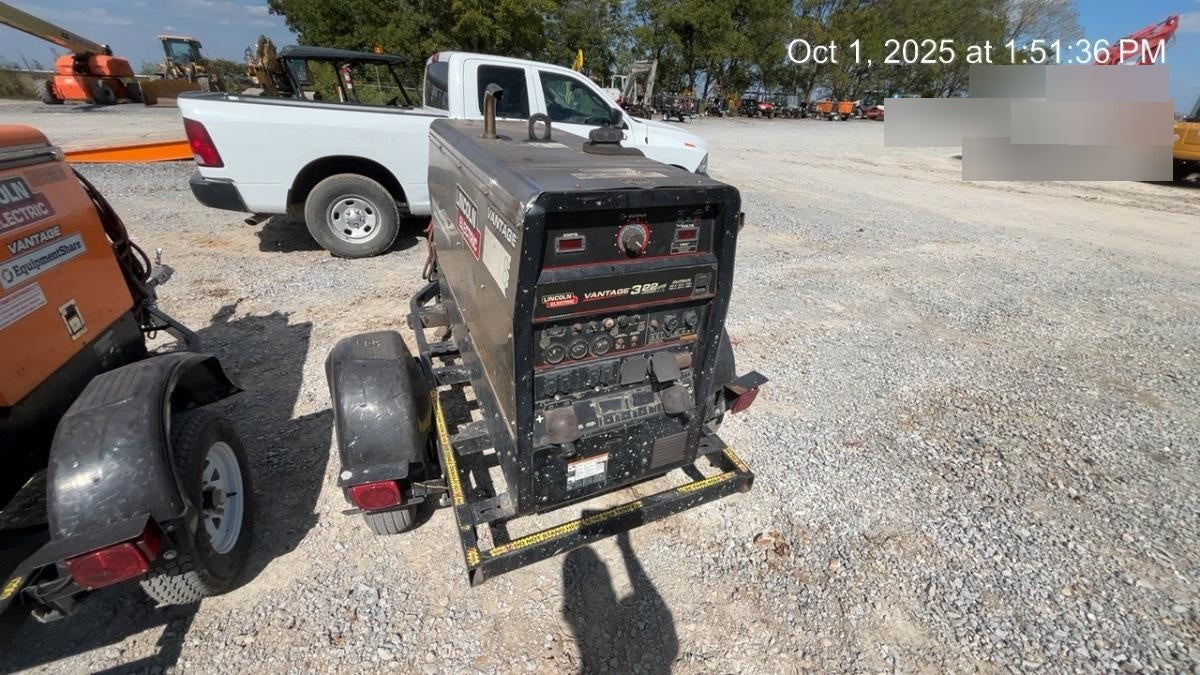 2019 Lincoln Electric Vantage 322 Welder Ready-Pak 3, Two wheel trailer, Fender and Light kit, Cable Rack